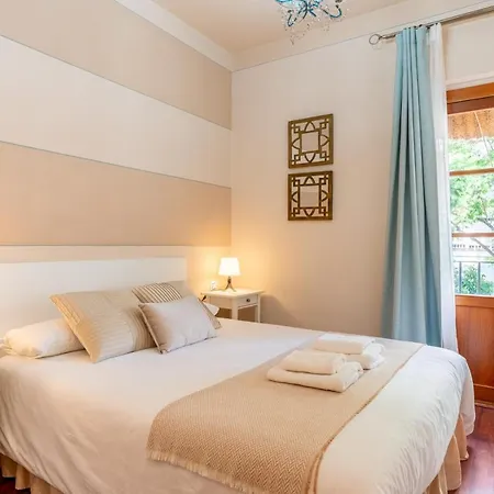 Lujoso Apartamento En Triana Siviglia